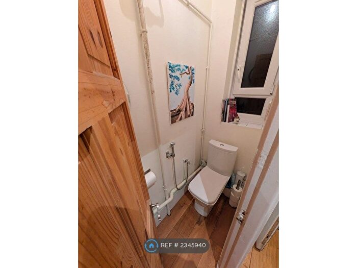 1 Bedroom Flat To Rent In Field Road, Hammersmith London, W6