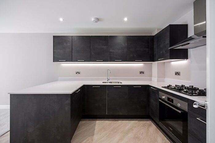 1 Bedroom Flat For Sale In Ringwood Road, St. Leonards, Ringwood, BH24
