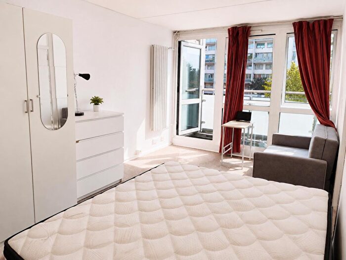 2 Bedroom Flat To Rent In Alfred Road, London, W2