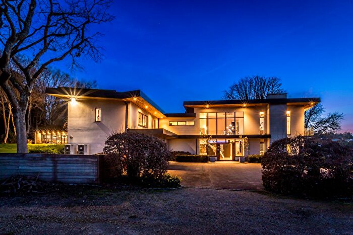 5 Bedroom Detached House For Sale In Farnham Lane, Langton Green, TN3