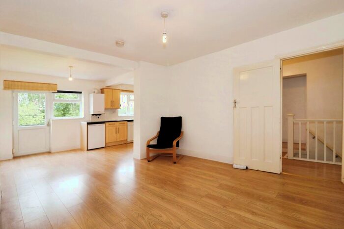 5 Bedroom House For Sale In Bush Avenue, Little Stoke, Bristol, Gloucestershire, BS34