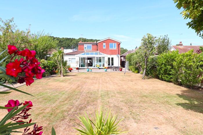 4 Bedroom Detached Bungalow For Sale In Glenwood Avenue, Leigh-on-Sea, SS9