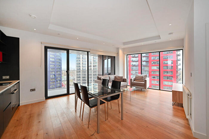 1 Bedroom Flat To Rent In Modena House, London City Island, Canary Wharf, E14