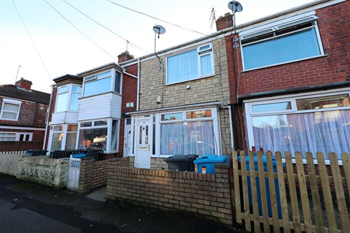 2 Bedroom House To Rent In Reynoldson Street, Hull, HU5