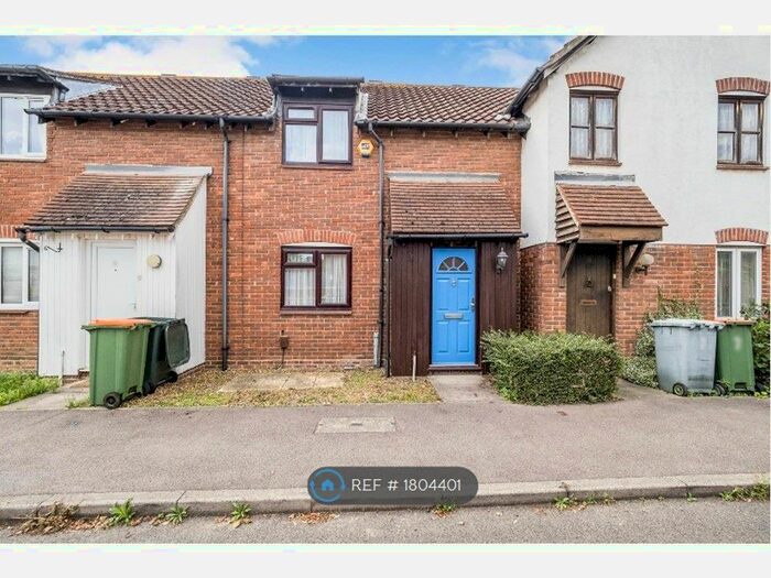 2 Bedroom Terraced House To Rent In St. Michaels Close, London, E16