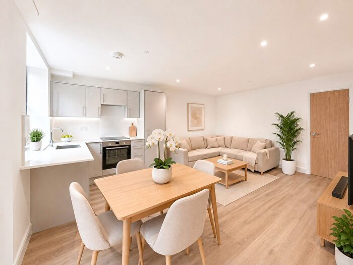 3 Bedroom Flat To Rent In Bushey Grove Road, Bushey, WD23