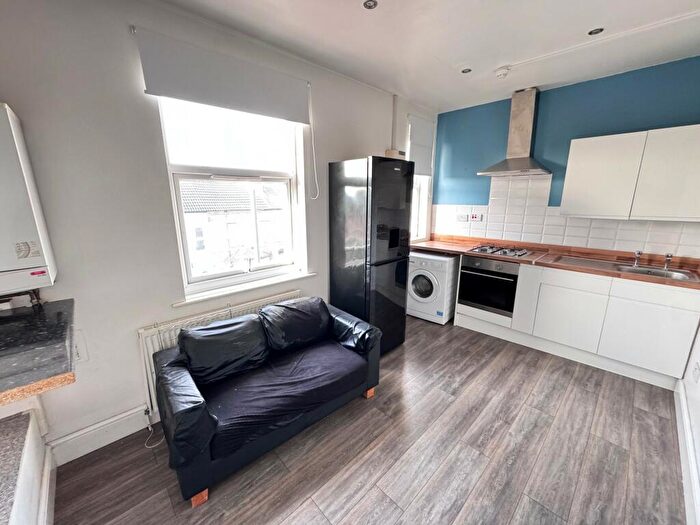 1 Bedroom Apartment To Rent In Noel Street, New Basford, NG7