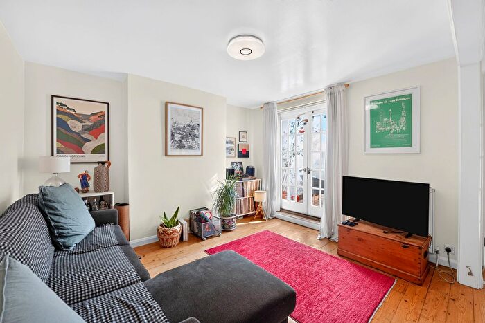 1 Bedroom Flat To Rent In Aldebert Terrace, London, SW8