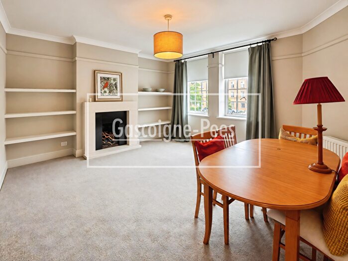 3 Bedroom Flat To Rent In Norbiton Hall, KT2