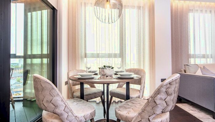 2 Bedroom Flat To Rent In Charles Clowes Walk, London, SW11