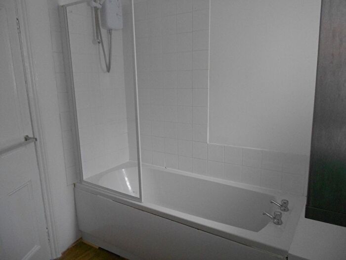 3 Bedroom Flat To Rent In John Street, Porthcawl, CF36