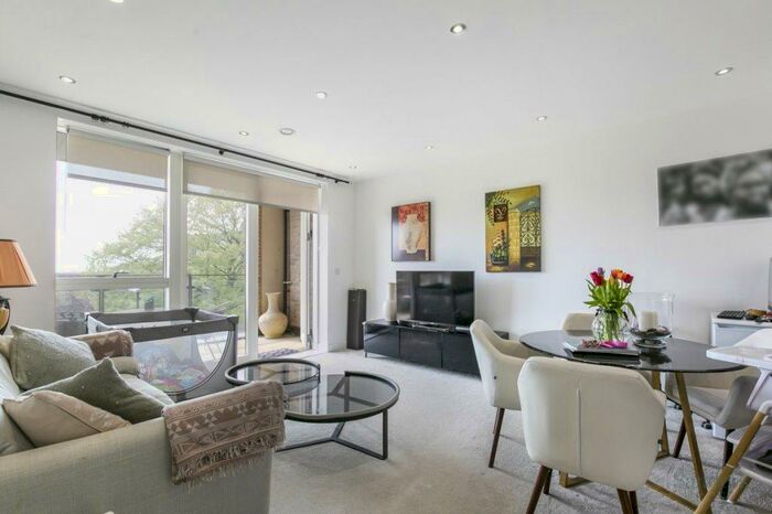 2 Bedroom Flat To Rent In Henry Darlot Drive, Mill Hill, London, NW7