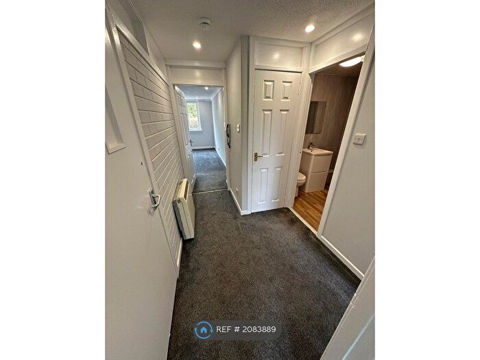 2 Bedroom Flat To Rent In Braehead Road, Cumbernauld, Glasgow, G67