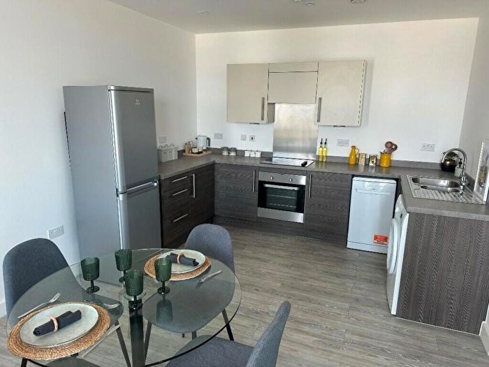 1 Bedroom Flat To Rent In Oxbow, Stephenson House, M5