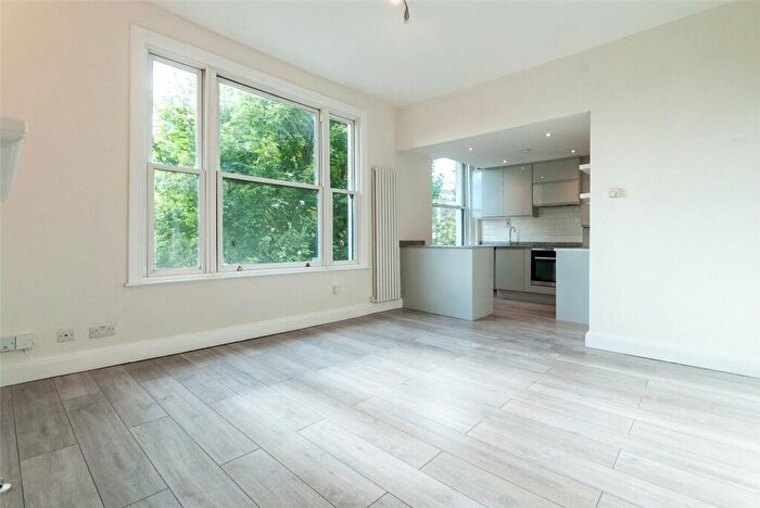 2 Bedroom Apartment To Rent In Pemberton Gardens, Fff, N19