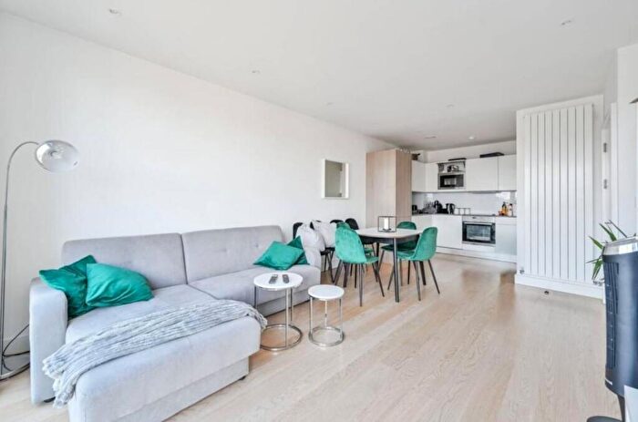 2 Bedroom Flat To Rent In Duke Of Wellington Avenue, Woolwich Riverside, SE18