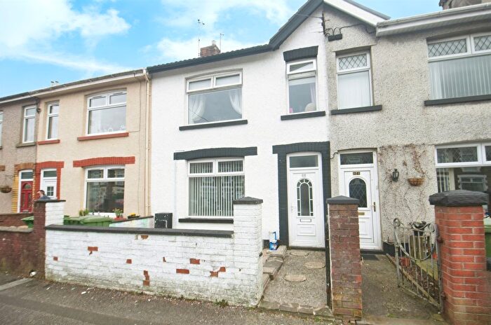 3 Bedroom Terraced House For Sale In Commercial Street, Beddau, Pontypridd, CF38