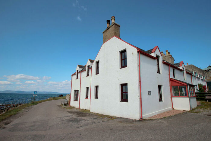 4 Bedroom Semi-Detached House For Sale In Harbour House, Harbour Street, Portmahomack, IV20