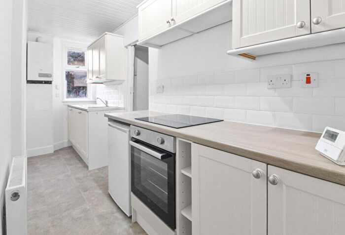 1 Bedroom Flat For Sale In Corsewall Street Coatbridge, ML5 - Photo 3