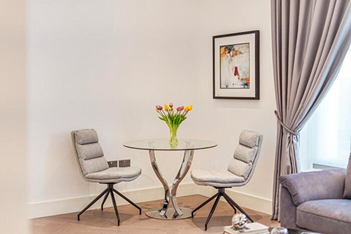 1 Bedroom Flat To Rent In Garway Road, London, W2