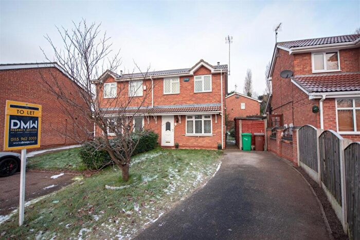 3 Bedroom Property To Rent In Pembridge Close, Nottingham, NG6