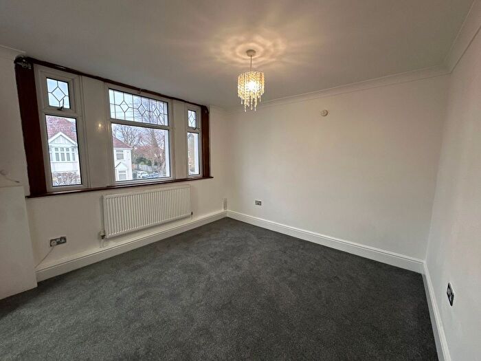 2 Bedroom Flat To Rent In Heath Park Road, Romford, RM2