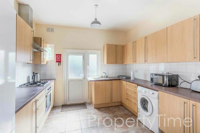 4 Bedroom Terraced House To Rent In Alfoxton Avenue, Haringay, N15