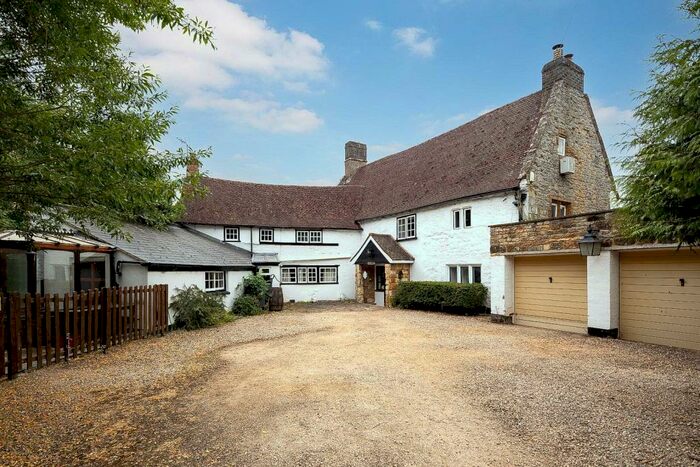 4 Bedroom Detached House To Rent In Gold Street, Hanslope, Milton Keynes, Buckinghamshire, MK19