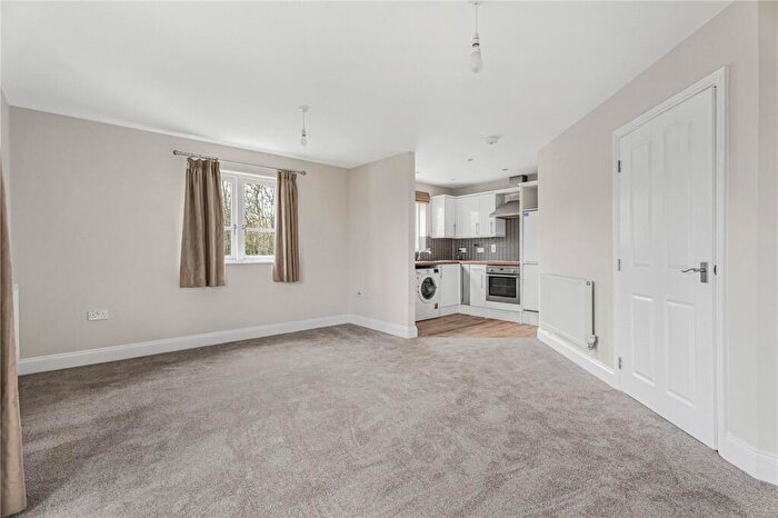 2 Bedroom Apartment To Rent In Shotover Mound, Oxford, OX3