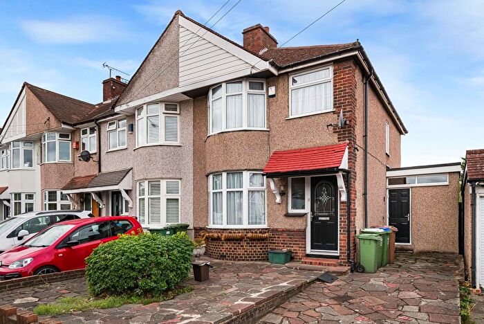 3 Bedroom End Terrace House For Sale In Foots Cray Lane, Sidcup, DA14