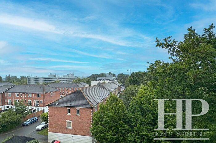 1 Bedroom Flat For Sale In Beverley Mews, Crawley, RH10