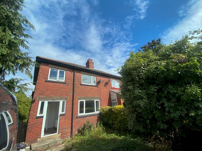 3 Bedroom Property To Rent In Church Lane, Garforth, Leeds, LS25