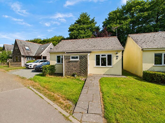 2 Bedroom Detached Bungalow For Sale In Inny Vale, Davidstow, PL32