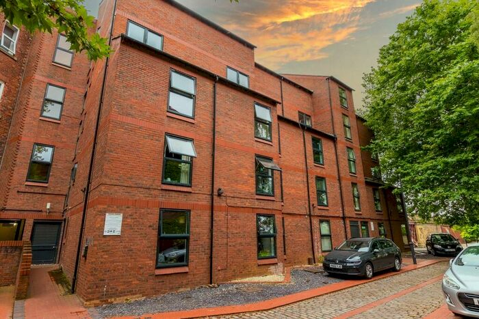 1 Bedroom Apartment To Rent In The Chandlers, Leeds City Centre, LS2