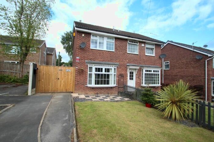 2 Bedroom Semi-Detached House To Rent In Fieldway Avenue, Leeds, LS13