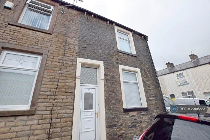 2 Bedroom End Of Terrace House To Rent In Pink Street, Burnley, BB12