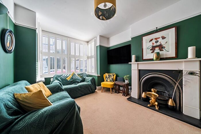 4 Bedroom Detached House To Rent In South Road Reigate, RH2