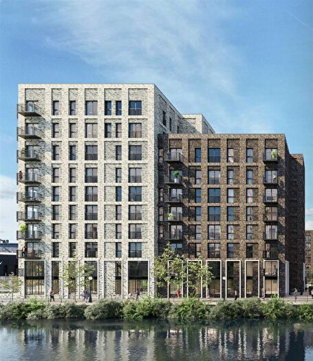 1 Bedroom Flat To Rent In Berkeley Square, Ordsall Lane, Salford, M5