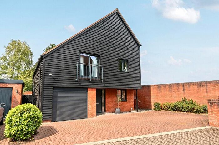 4 Bedroom Detached House For Sale In Station Drive, Sutton Scotney, Winchester, Hampshire, SO21