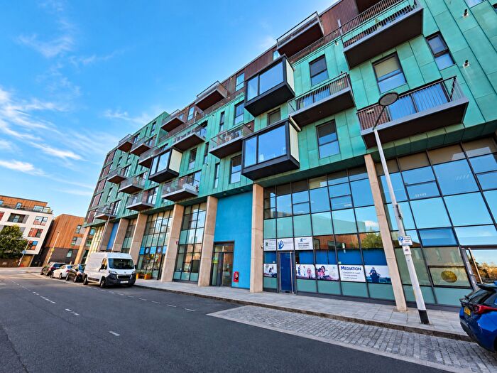 1 Bedroom Flat To Rent In Phoenix Street, Plymouth, PL1