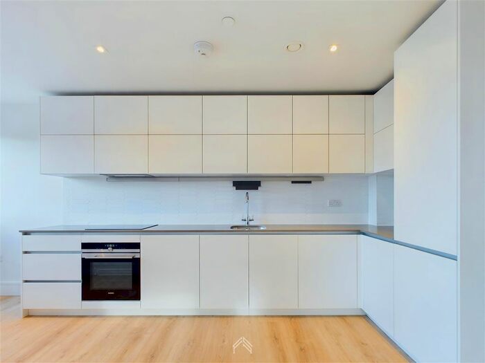 3 Bedroom Flat To Rent In Olympic Way, Wembley, HA9