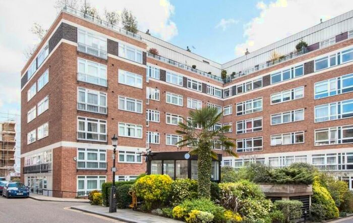 2 Bedroom Apartment To Rent In Nottingham Terrace, Regent's Park, London, NW1