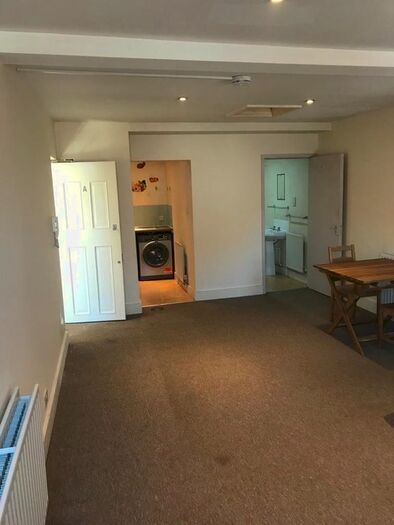 Studio To Rent In Harpur Street, Bedford, MK40
