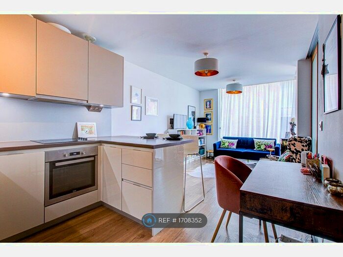1 Bedroom Flat To Rent In Lockside House, London, SW6