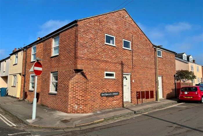 1 Bedroom Flat To Rent In New High Street, Headington, Oxford, Oxford, OX3