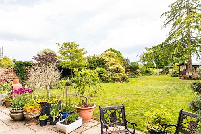 4 Bedroom Detached House For Sale In Parkgate Road, Newdigate, RH5