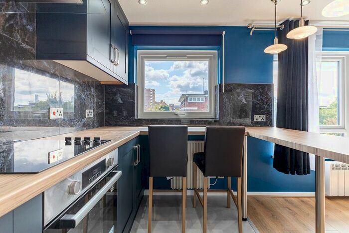 1 Bedroom Flat To Rent In Regent Square, London, E3