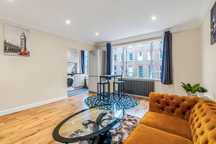 2 Bedroom Flat To Rent In York Street, Marylebone, London, W1U