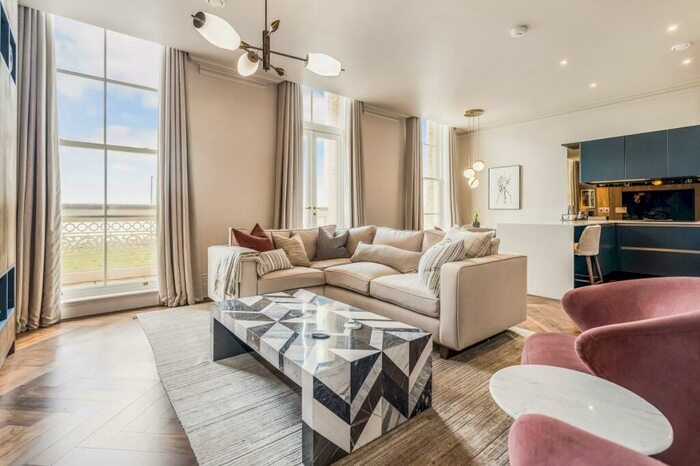 2 Bedroom Apartment To Rent In Queens Gardens Hove, BN3