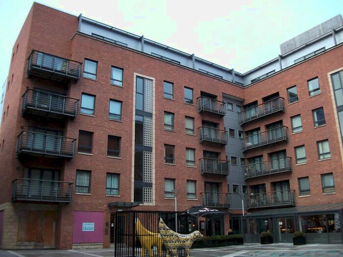 2 Bedroom Flat To Rent In Madison Square, Liverpool, L1